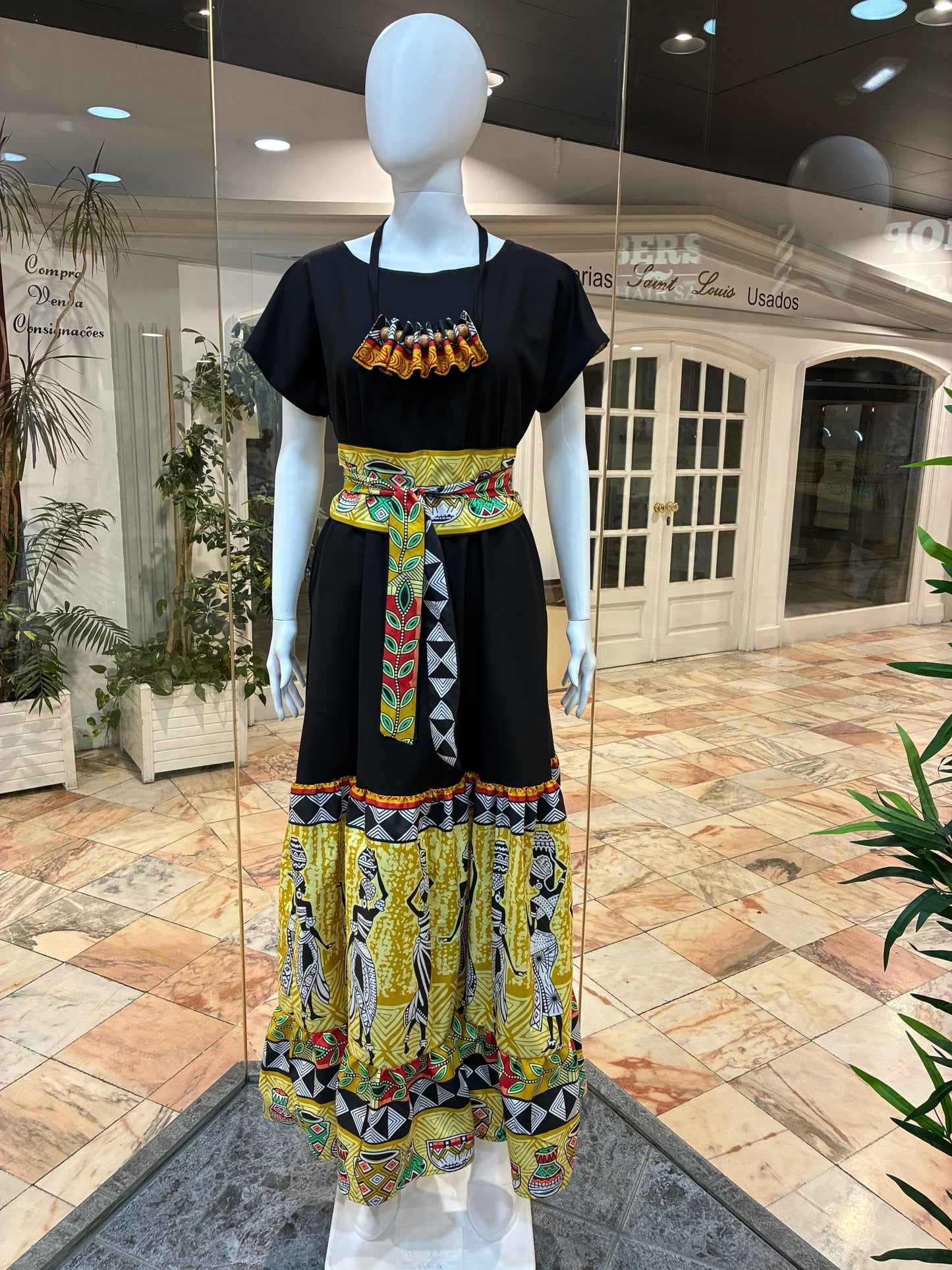 Vestido longo babado com manga japonesa