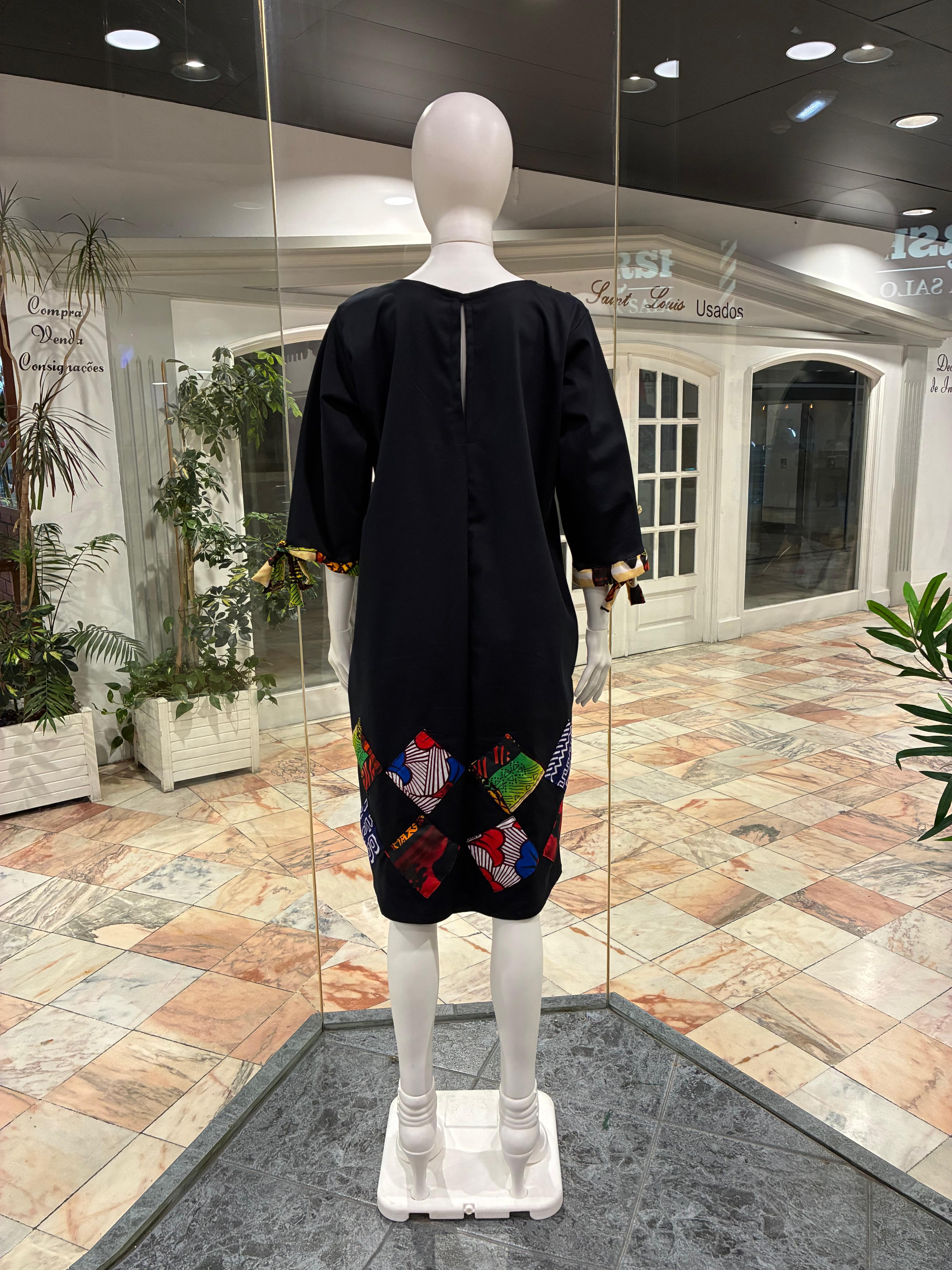 Túnica com estampas de retalhos de panos africano